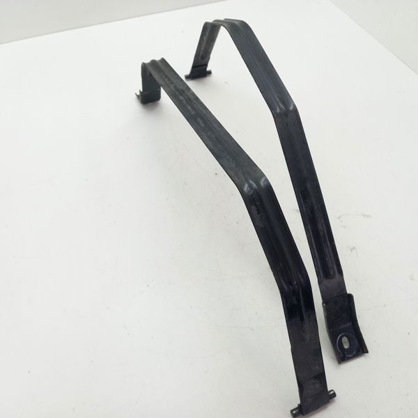 Par Alça Suporte Do Tanque Chevrolet Onix 1.4 Ltz 2016