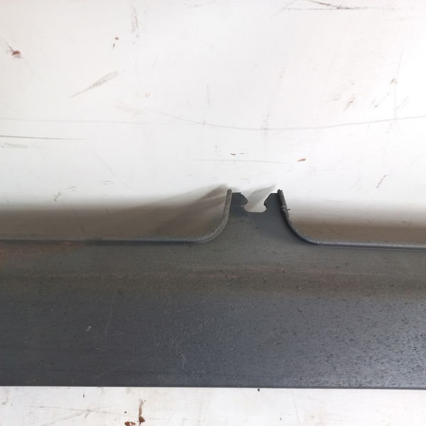 Spoiler Lado Esquerdo Com Detalhe Fiat Toro Freedom 1.8 2017