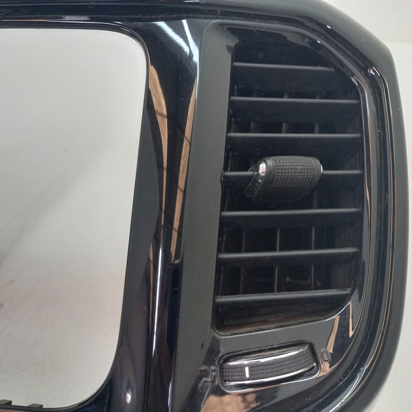 Moldura Tela Multimidia Fiat Toro Freedom 1.8 2017