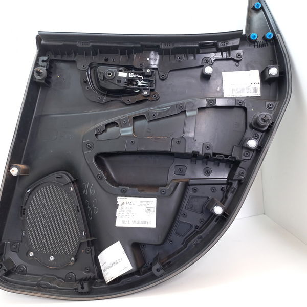Forro De Porta Traseira Esquerda Fiat Toro Freedom 1.8 2017