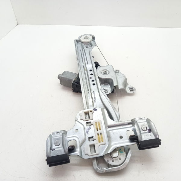 Maquina De Vidro Traseira Esquerda Chevrolet Onix 1.4 2016