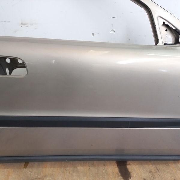 Porta Dianteira Direita Volvo S60 2.4t Lpt 2003