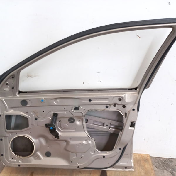 Porta Dianteira Direita Volvo S60 2.4t Lpt 2003