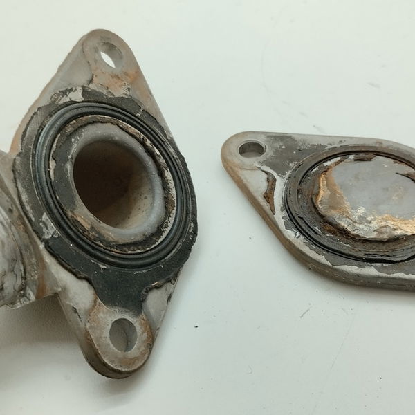 Flange Bomba De Agua Fiat Toro Freedom 1.8 2017