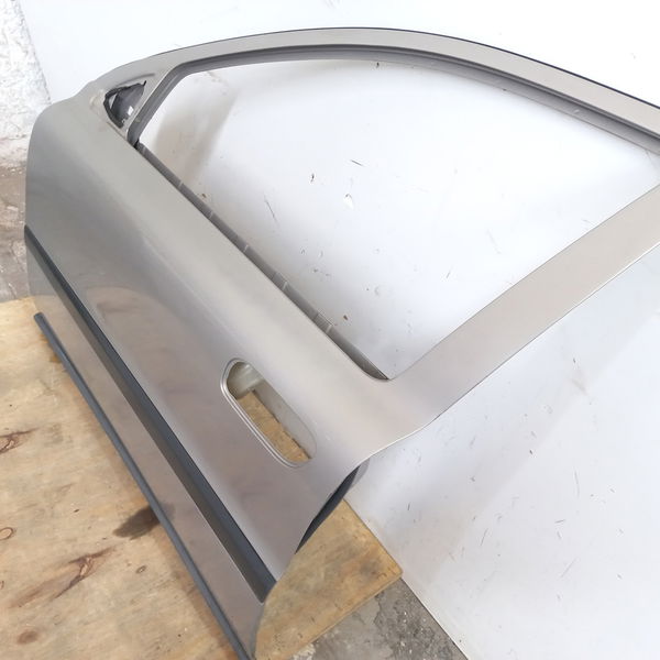 Porta Dianteira Esquerda Volvo S60 2.4t Lpt 2003
