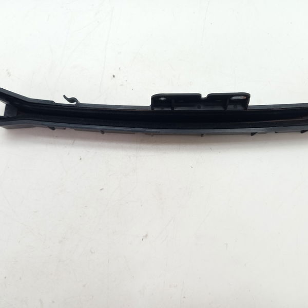 Guia Do Vidro Dianteiro Direito Fiat Toro Freedom 1.8 2017