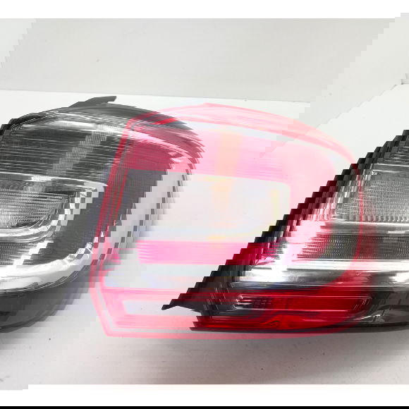 Lanterna Traseira Direita Renault Logan Din 1.6 2015