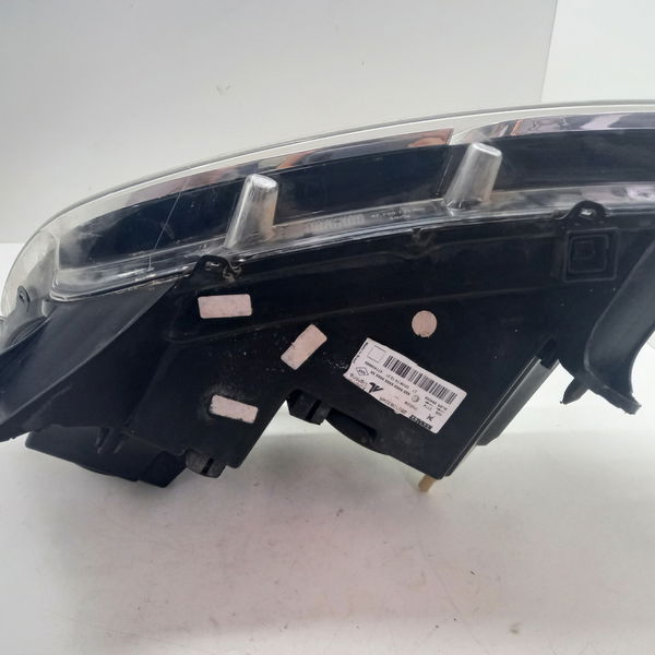 Farol Lado Direito Renault Logan Din 1.6 2015