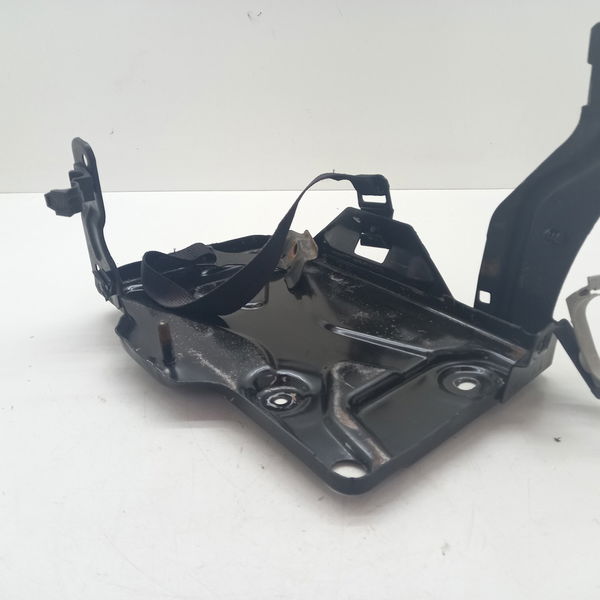 Suporte Da Bateria Fiat Toro Freedom 1.8 2017