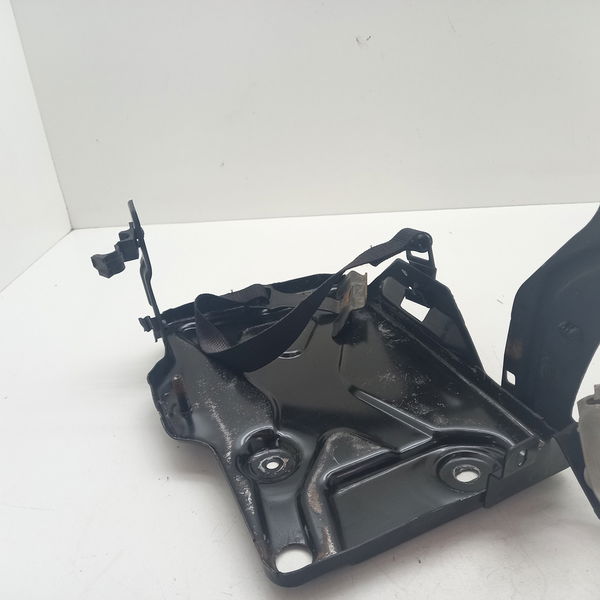 Suporte Da Bateria Fiat Toro Freedom 1.8 2017