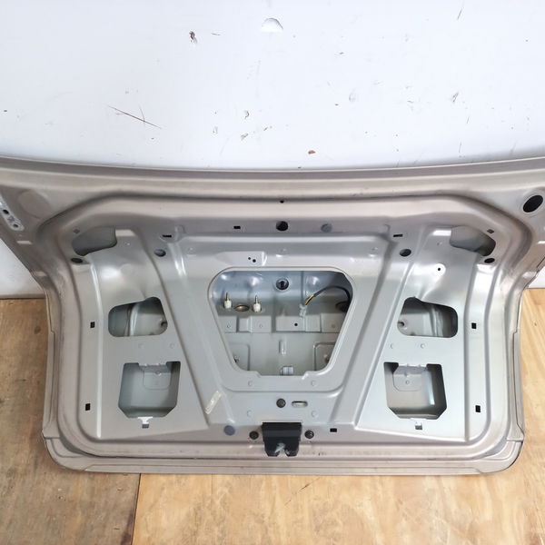 Tampa Traseira Volvo S60 2.4 Lpt 2003
