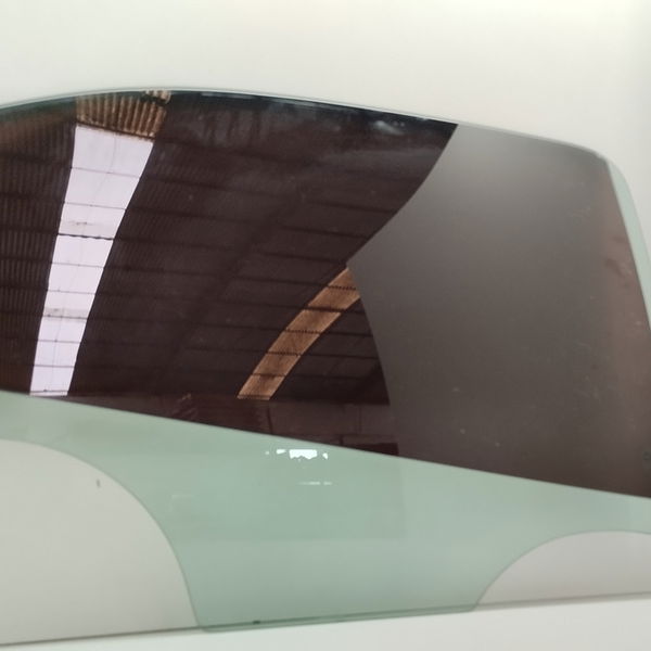 Vidro Traseiro Direito Chevrolet Onix 1.4 Ltz 2016