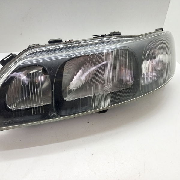 Farol Esquerdo Volvo S60 2.4 Lpt 2003