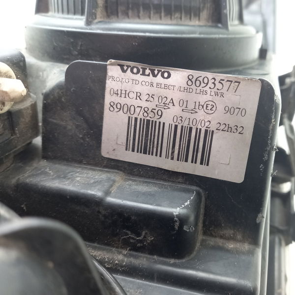 Farol Esquerdo Volvo S60 2.4 Lpt 2003