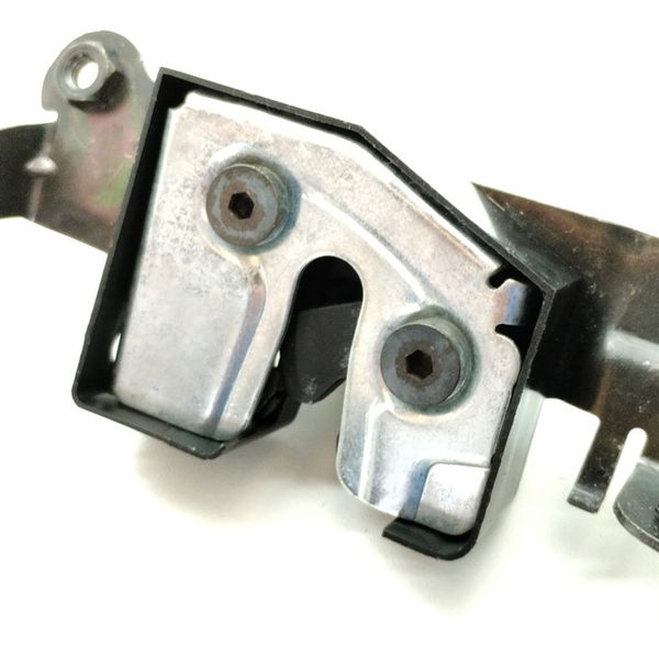 Fechadura Trava Banco Traseiro Volvo S60 2.4 Lpt 2003