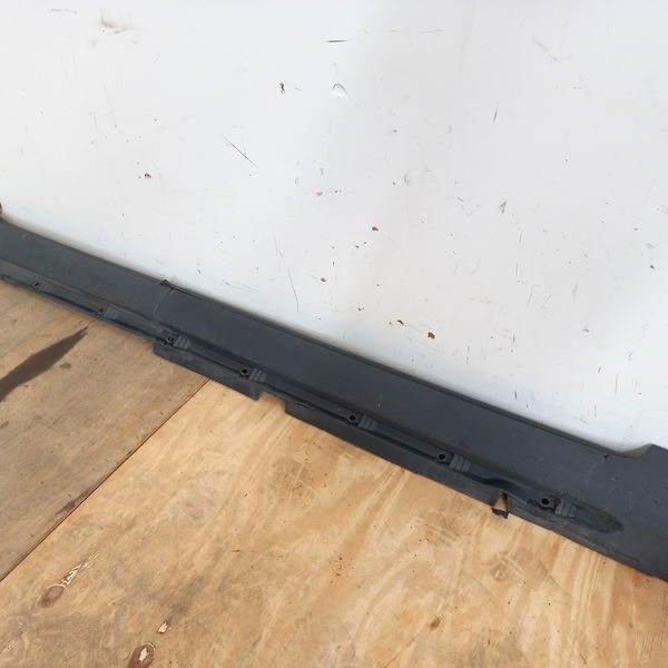 Spoiler Lado Direito Com Detalhe Volvo S60 2.4 Lpt 2003