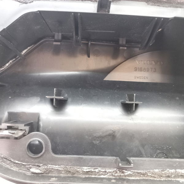 Tampa Caixa Fusivel Volvo 2.4 S60 Lpt 2003