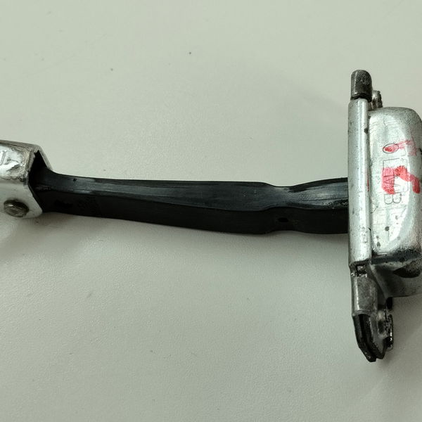 Limitador Traseiro Esquerdo Hyundai Hb20 1.0 Sense 2021