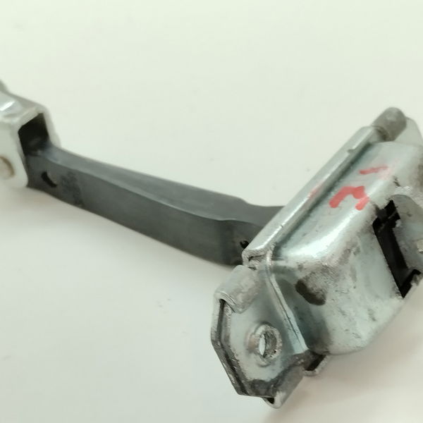 Limitador Traseiro Esquerdo Hyundai Hb20 1.0 Sense 2021