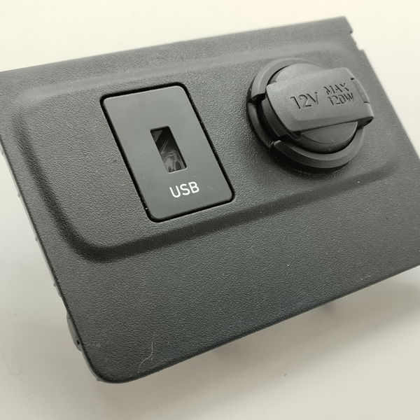 Entrada Usb 12v Hyundai Hb20 1.0 Sense 2021