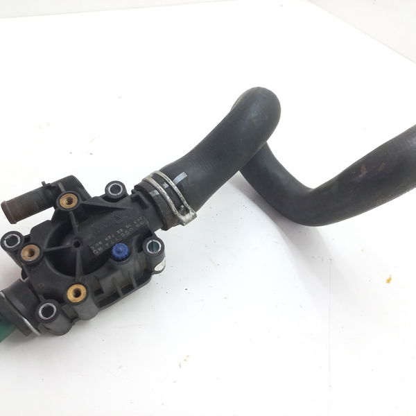Carcaça Da Valvula Termostatica Peugeot 2008 1.6 2019