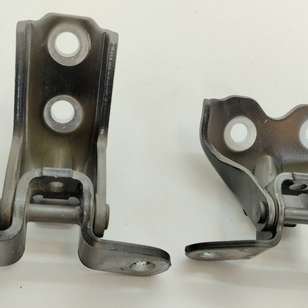 Dobradiça Porta Dianteira Esquerda Hyundai Hb20 1.0 2021
