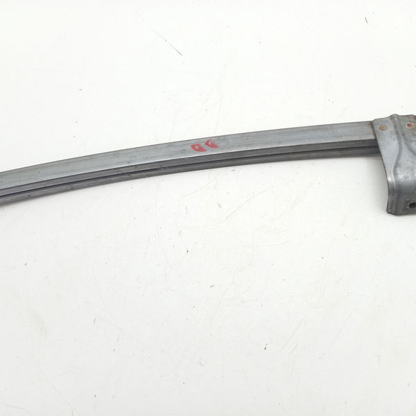 Guia Do Vidro Dianteiro Direito Mitsubishi Lancer 2.0 2012