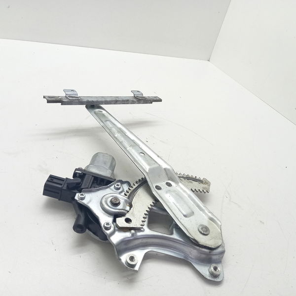 Maquina De Vidro Traseira Direita Mitsubishi Lancer 2.0 2012