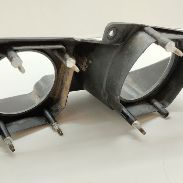 Moldura Farol De Milha Fiat Palio Wk Adv 1.8 2014