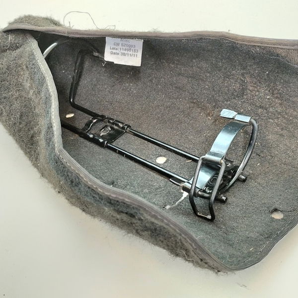 Suporte Do Extintor Mitsubishi Lancer 2.0 2012