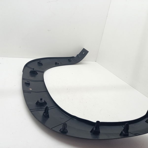 Moldura Paralama Traseira Esquerda Renault Kwid Zen 2020