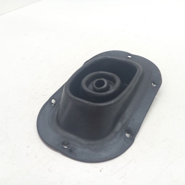 Guarda Pó Cambio Mitsubishi Pajero Tr4 2007