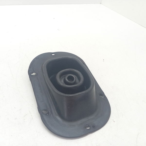 Guarda Pó Cambio Mitsubishi Pajero Tr4 2007