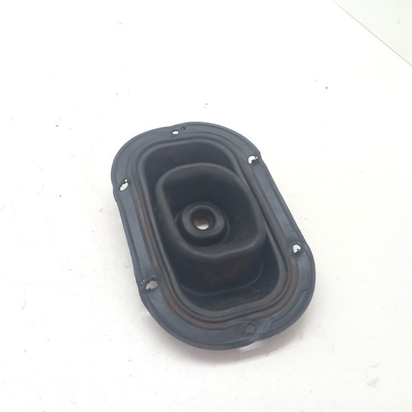 Guarda Pó Cambio Mitsubishi Pajero Tr4 2007