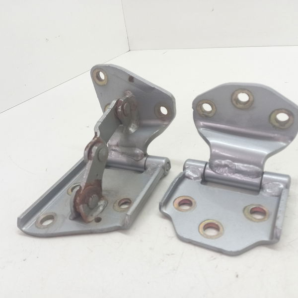 Dobradiça Tampa Traseira Mitsubishi Pajero Tr4 2007
