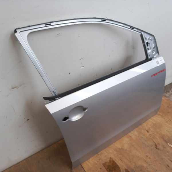 Porta Dianteira Direita Volkswagen Up Pepper Mdv 2018