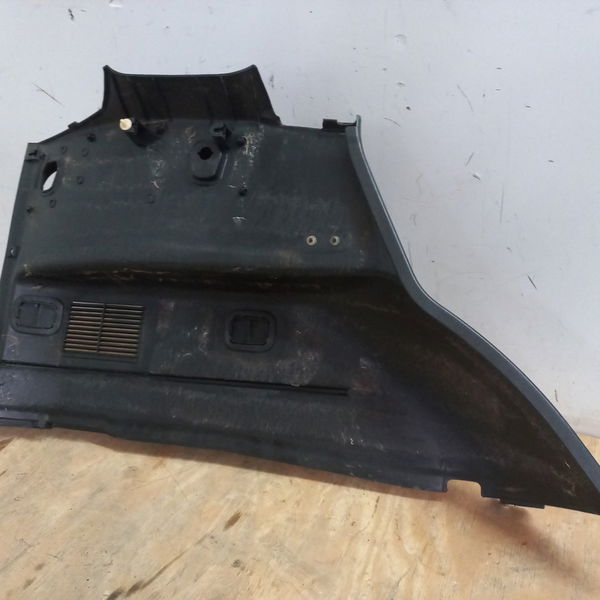 Acabamento Porta Mala Direito Mitsubishi Pajero Tr4 2.0 2007