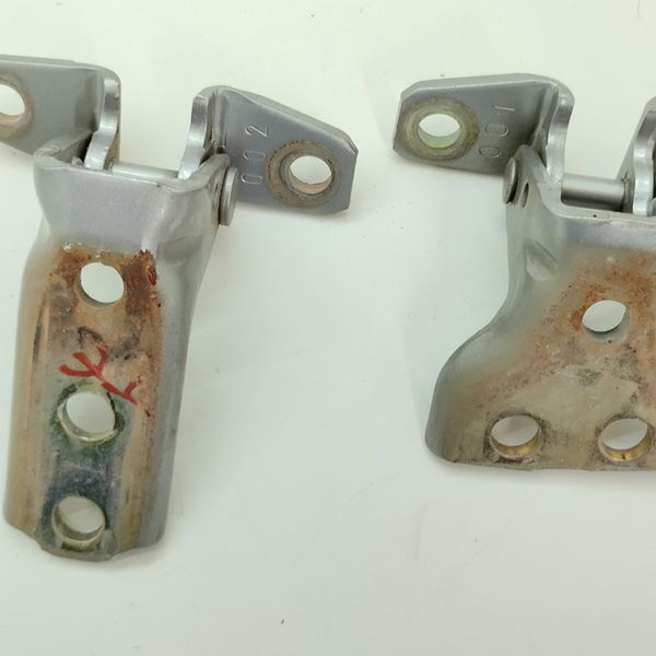 Dobradiça Porta Dianteira Esquerda Pajero Tr4 2.0 2007