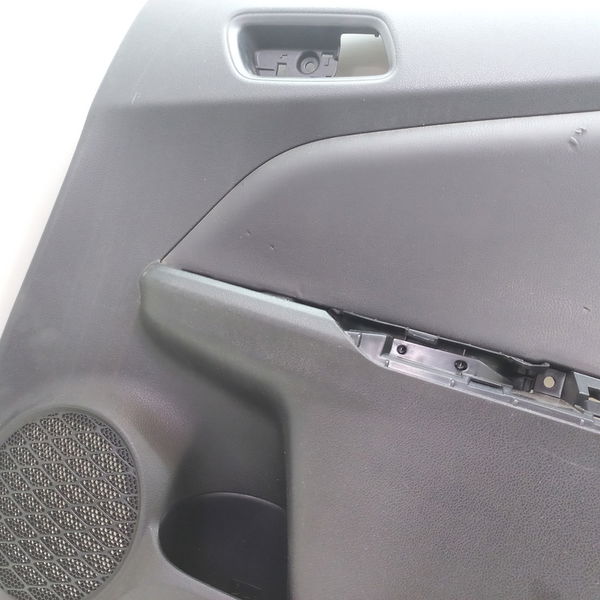 Forro De Porta Traseiro Direito Toyota Prius 2018