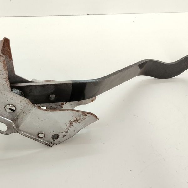 Pedal Embreagem Mitsubishi Pajero Tr4 2.0 2007