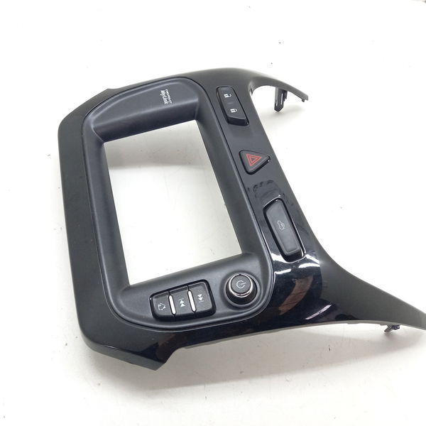 Moldura Do Radio Tela Multimidia Gm Cobalt 1.8 Aut 2019