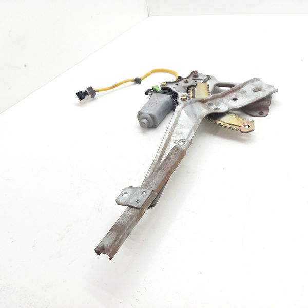 Maquina De Vidro Traseira Direita Mitsubishi Pajero Tr4 2007