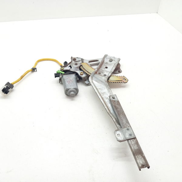 Maquina De Vidro Traseira Direita Mitsubishi Pajero Tr4 2007
