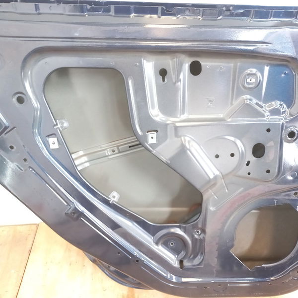 Porta Traseira Esquerda Gm Cobalt 1.8 Automatico 2019