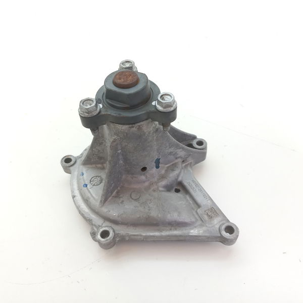 Carcaça Da Bomba De Agua Motor Chevrolet Tracker 12t 2021