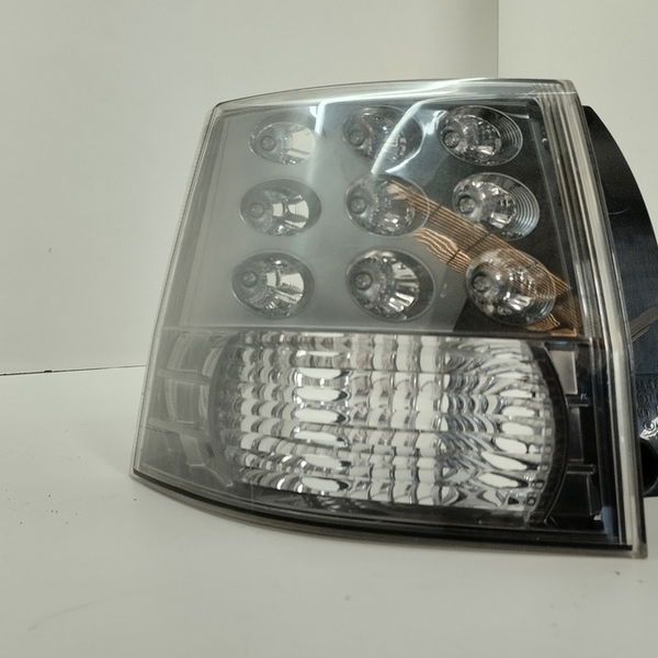 Lanterna Traseira Esquerda Mitsubishi Outlander 3.0 V6 2011