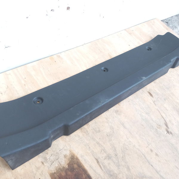 Acabamento Porta Mala Chevrolet Tracker 2021