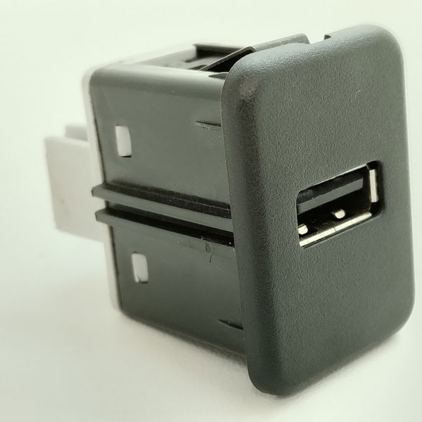Entrada Usb Chevrolet Onix 1.4 Ltz 2019
