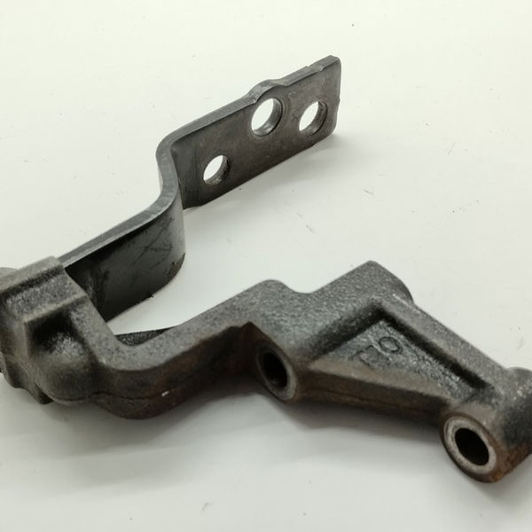 Suporte Bomba Hidraulica Hyundai Tucson Gl 2.0 2010