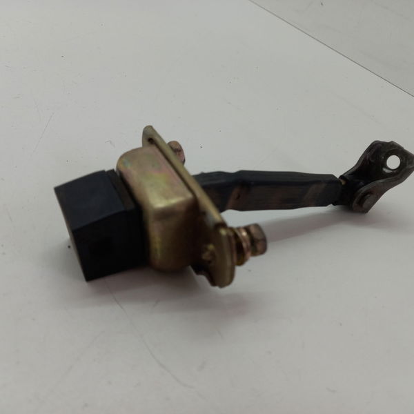 Limitador Traseira Direita Mitsubishi Airtrek 2.4 2007